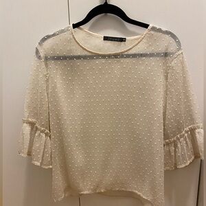 Crean blouse with dots‎